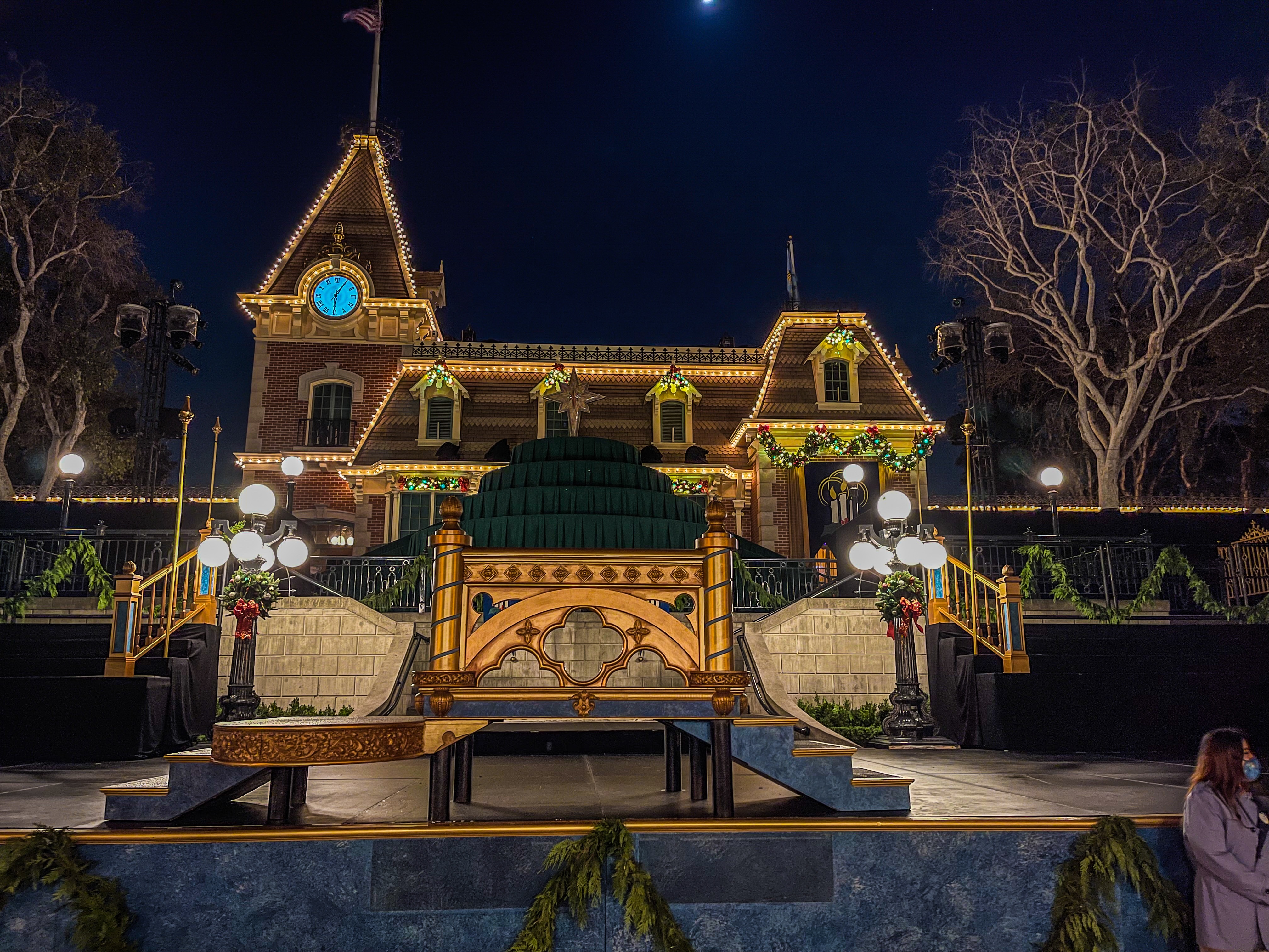 Disney Parks Candlelight Ceremony and Processional 2022