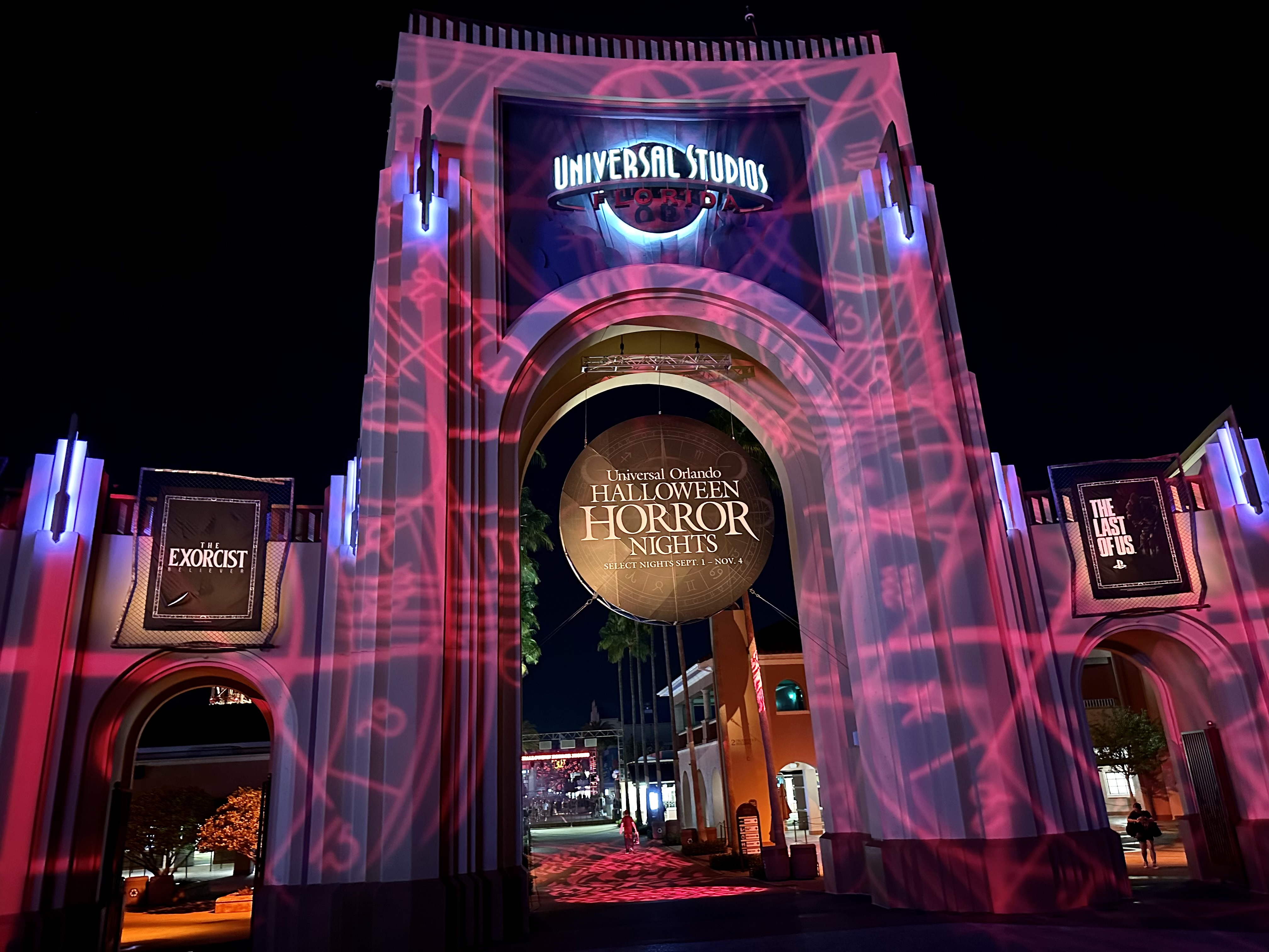 Our Experiences and Guide to Halloween Horror Nights at Universal Orlando